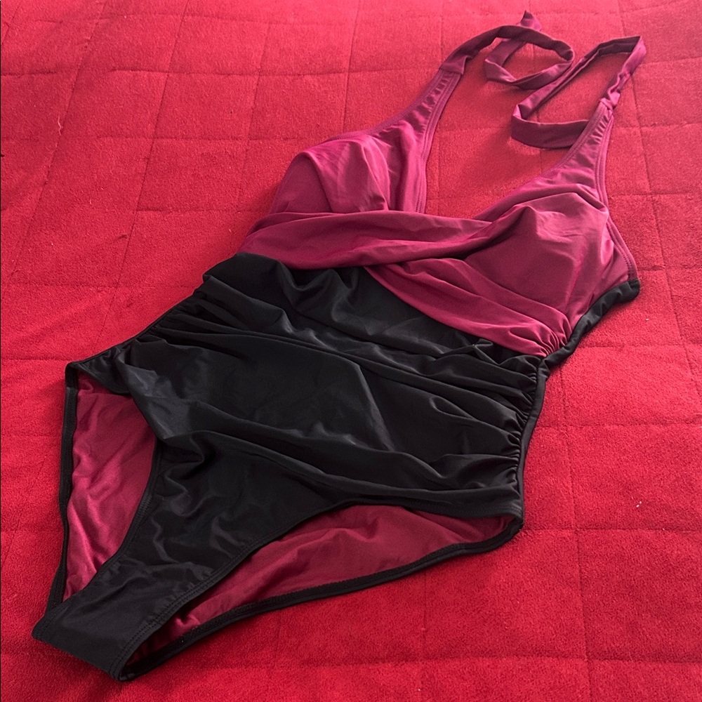 Chic Black and Pink Women's One-Piece Swimsuit